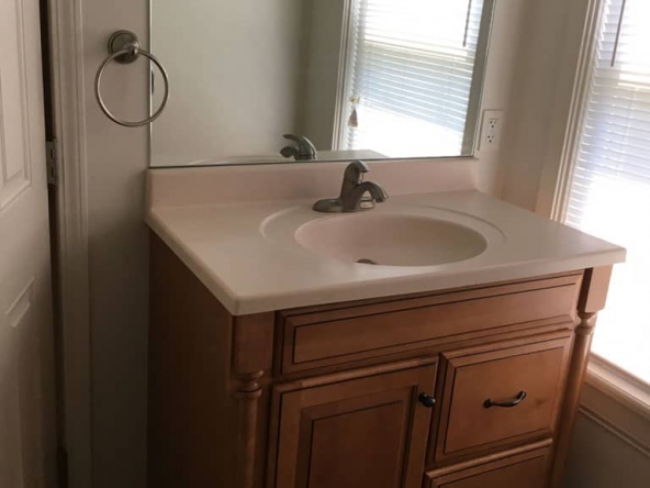 student apartments for rent in Cortland New York 11-1/2 Owego St. Bathroom