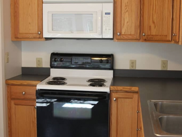 student apartments for rent in Cortland New York 128 Tompkins St. Apt. 1 Kitchen
