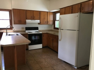 student apartments for rent in Cortland New York 20 Harrington Ave. Kitchen