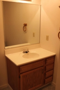 student apartments for rent in Cortland New York 94 Groton Ave. Apt A/D Bathroom